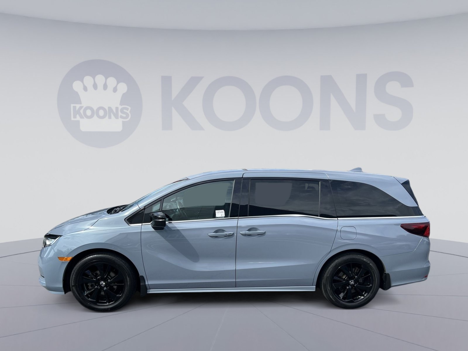 Used 2024 Honda Odyssey Sport image 2