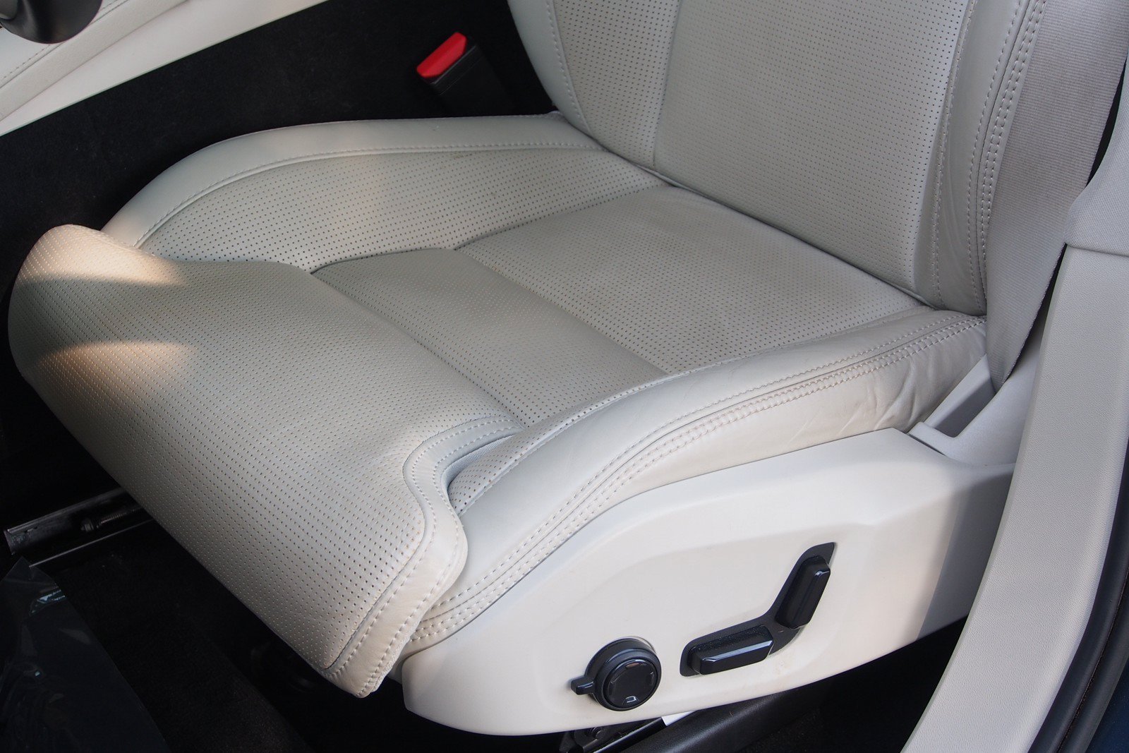 Used 2023 Volvo XC90 B6 Ultimate w/ Protection Package AWD/4WD image 21