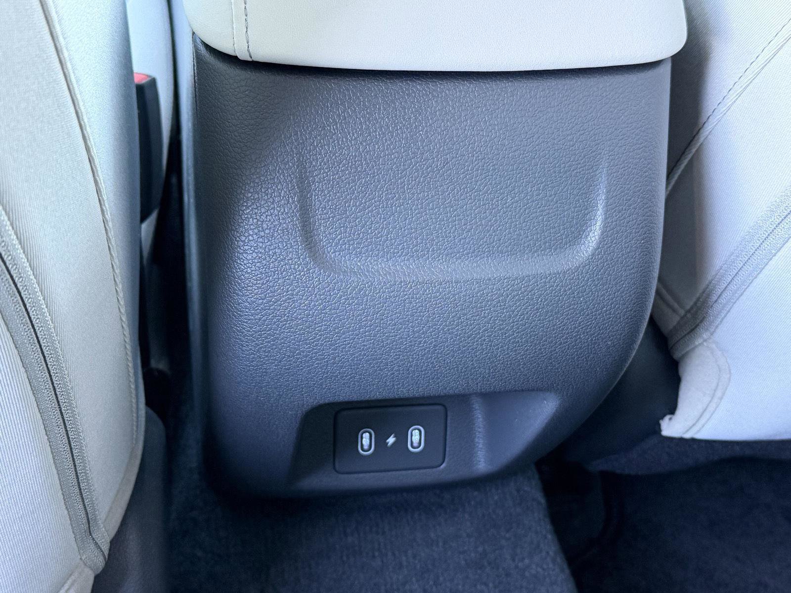 Certified 2024 Hyundai Sonata SEL w/ Convenience Package image 8