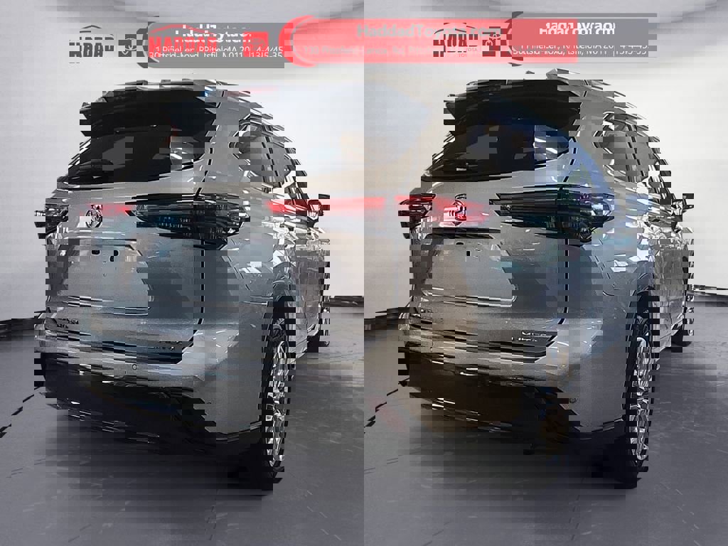 Used 2021 Toyota Highlander Limited image 5