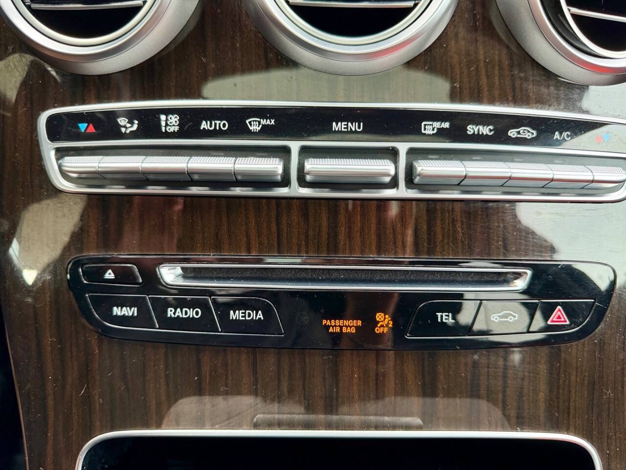 Used 2017 Mercedes-Benz GLC 300 4MATIC image 41