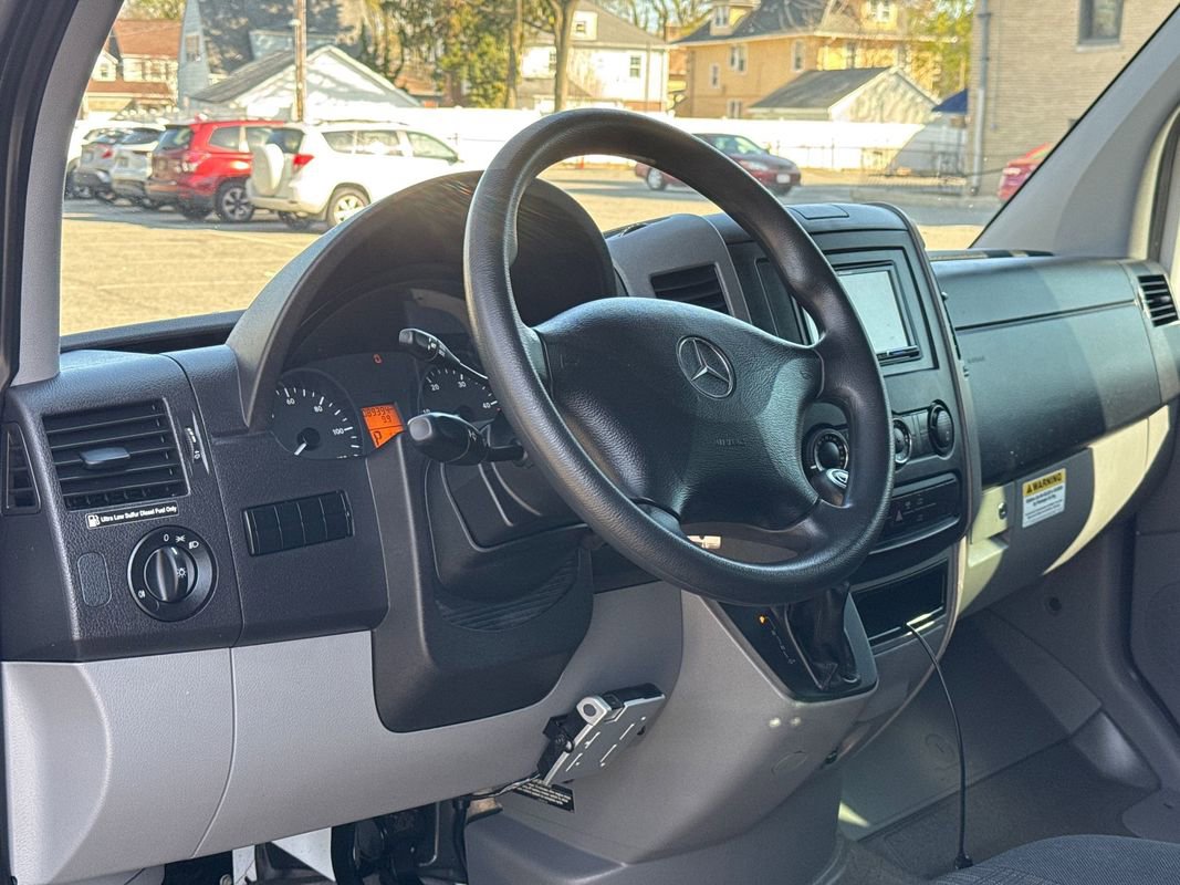 Used 2017 Mercedes-Benz Sprinter 2500 image 14
