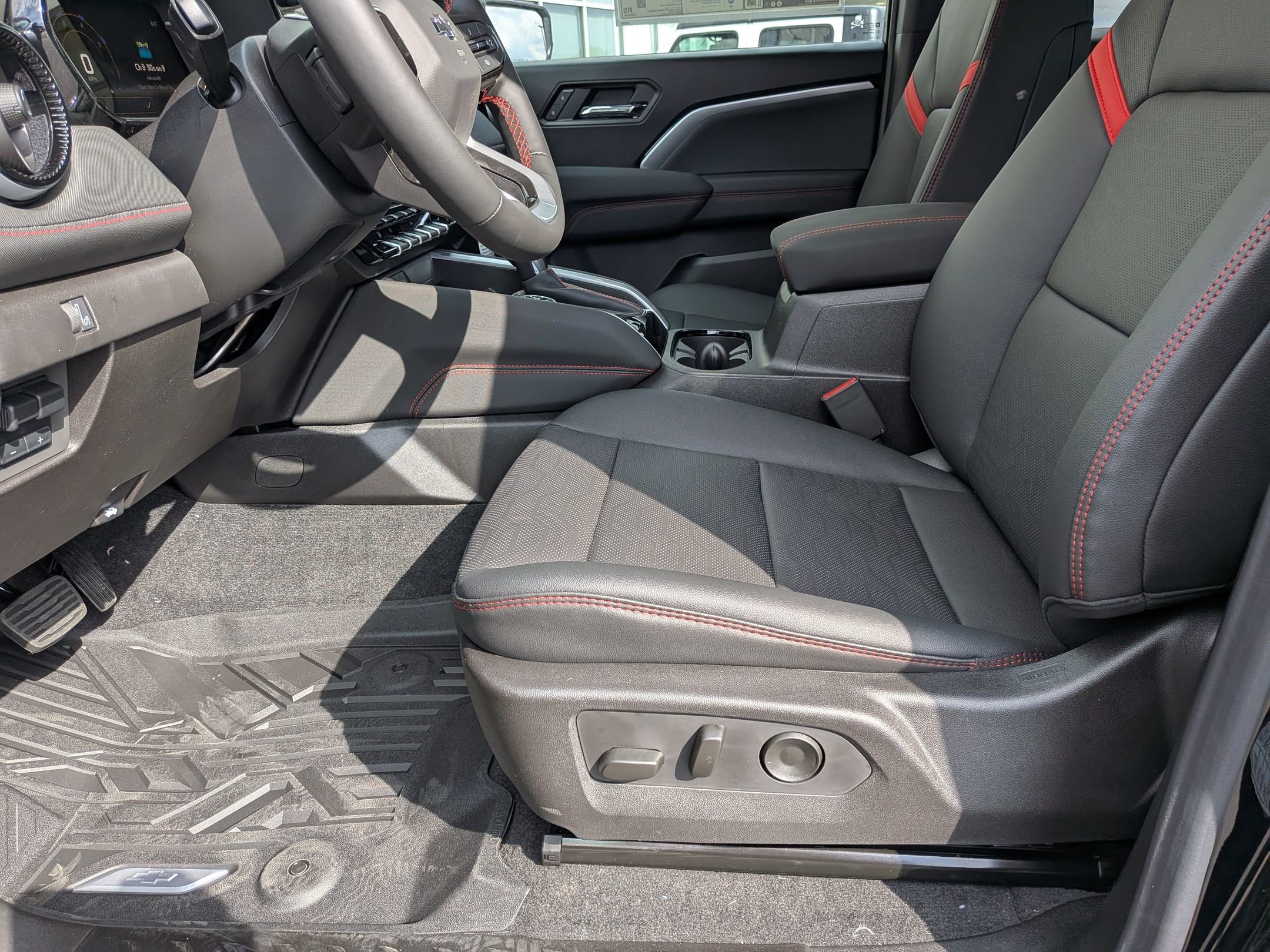 New 2026 Chevrolet Colorado Z71 w/ Technology Package image 15