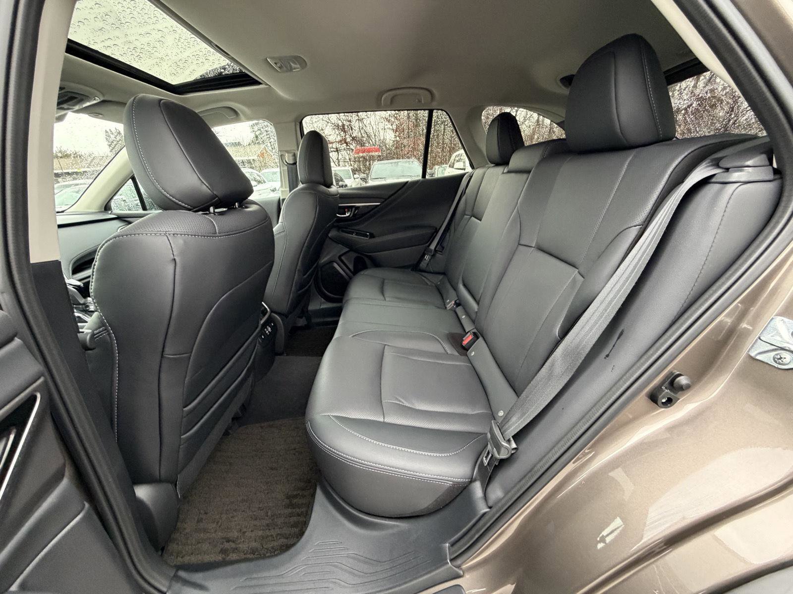 Used 2024 Subaru Outback Limited image 27