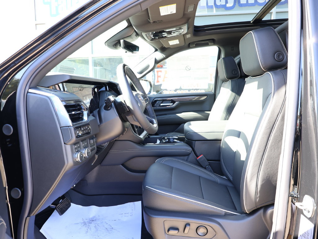 New 2026 GMC Yukon Elevation w/ Elevation Premium Package AWD/4WD image 14