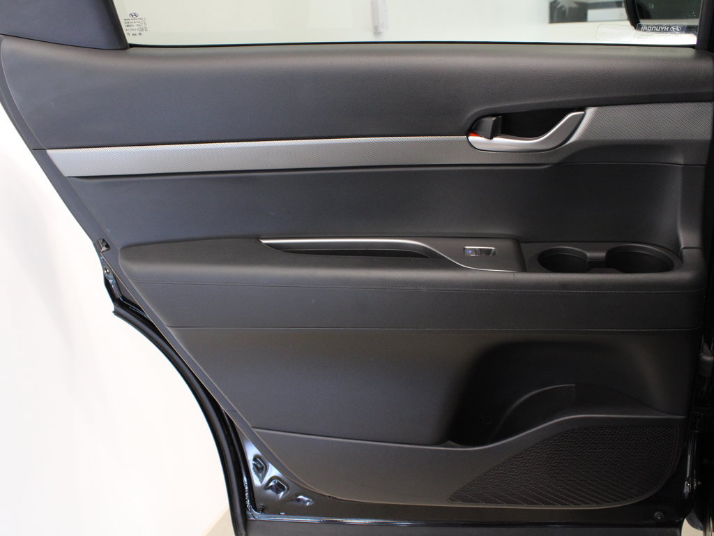Used 2023 Hyundai Palisade SEL FWD image 30
