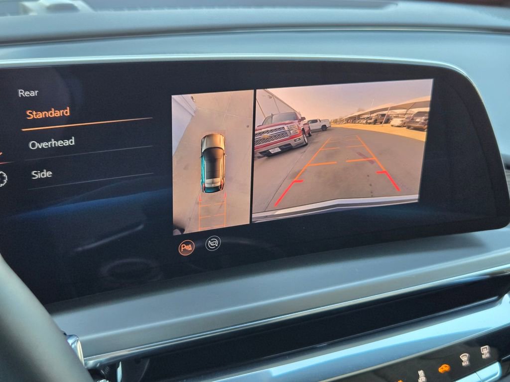 Certified 2024 Cadillac Lyriq Luxury w/ Nappa Leather Package image 20