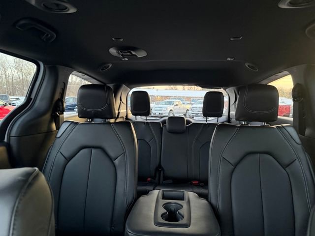 New 2026 Chrysler Pacifica Select image 50