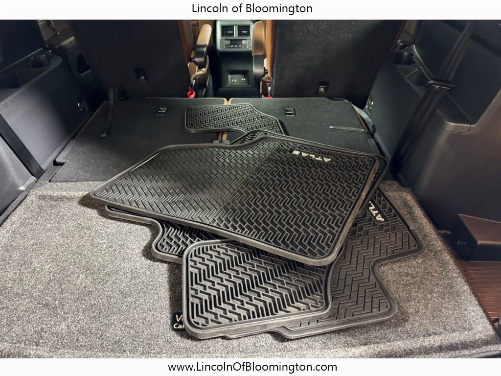 Used 2023 Volkswagen Atlas SEL R-Line image 58