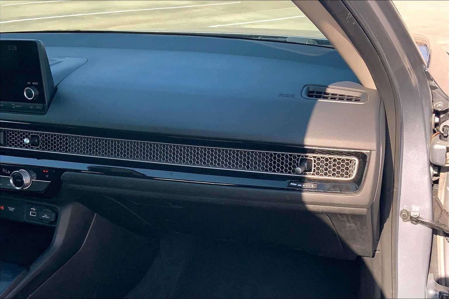 Used 2022 Honda Civic EX image 16