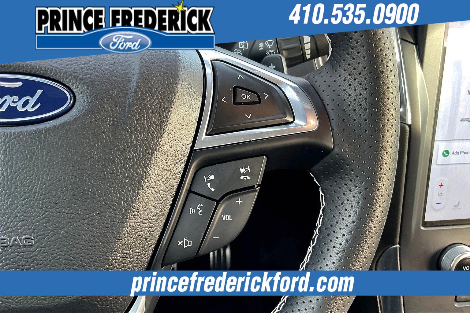 Used 2024 Ford Edge ST image 17