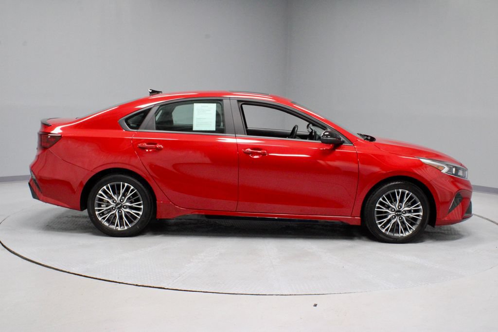 Used 2024 Kia Forte GT-Line w/ GT-Line Premium Package FWD image 12