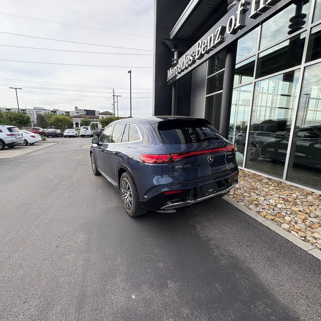Used 2023 Mercedes-Benz EQS 580 4MATIC SUV image 8