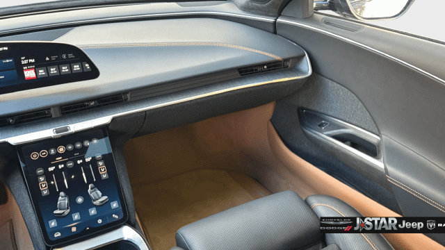 Used 2024 Lucid Air Touring AWD/4WD image 19