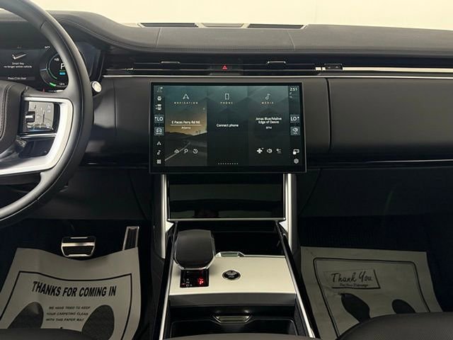 New 2025 Land Rover Range Rover SE image 26