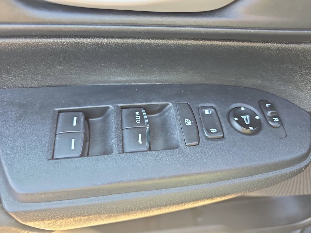 Used 2020 Honda CR-V LX image 26