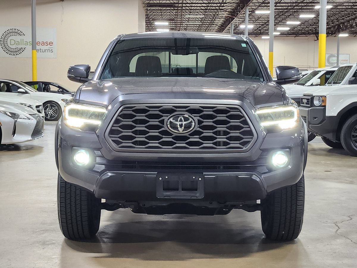 Used 2021 Toyota Tacoma TRD Off-Road w/ Technology Package AWD/4WD image 2