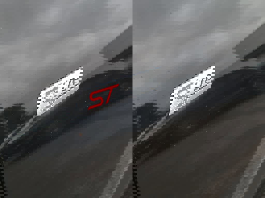 Used 2025 Ford Escape ST-Line image 8