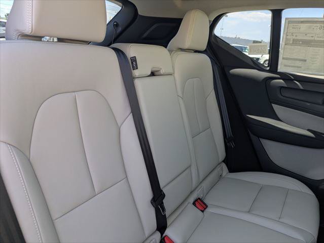 New 2026 Volvo XC40 B5 Plus w/ Protection Package Premier AWD/4WD image 13