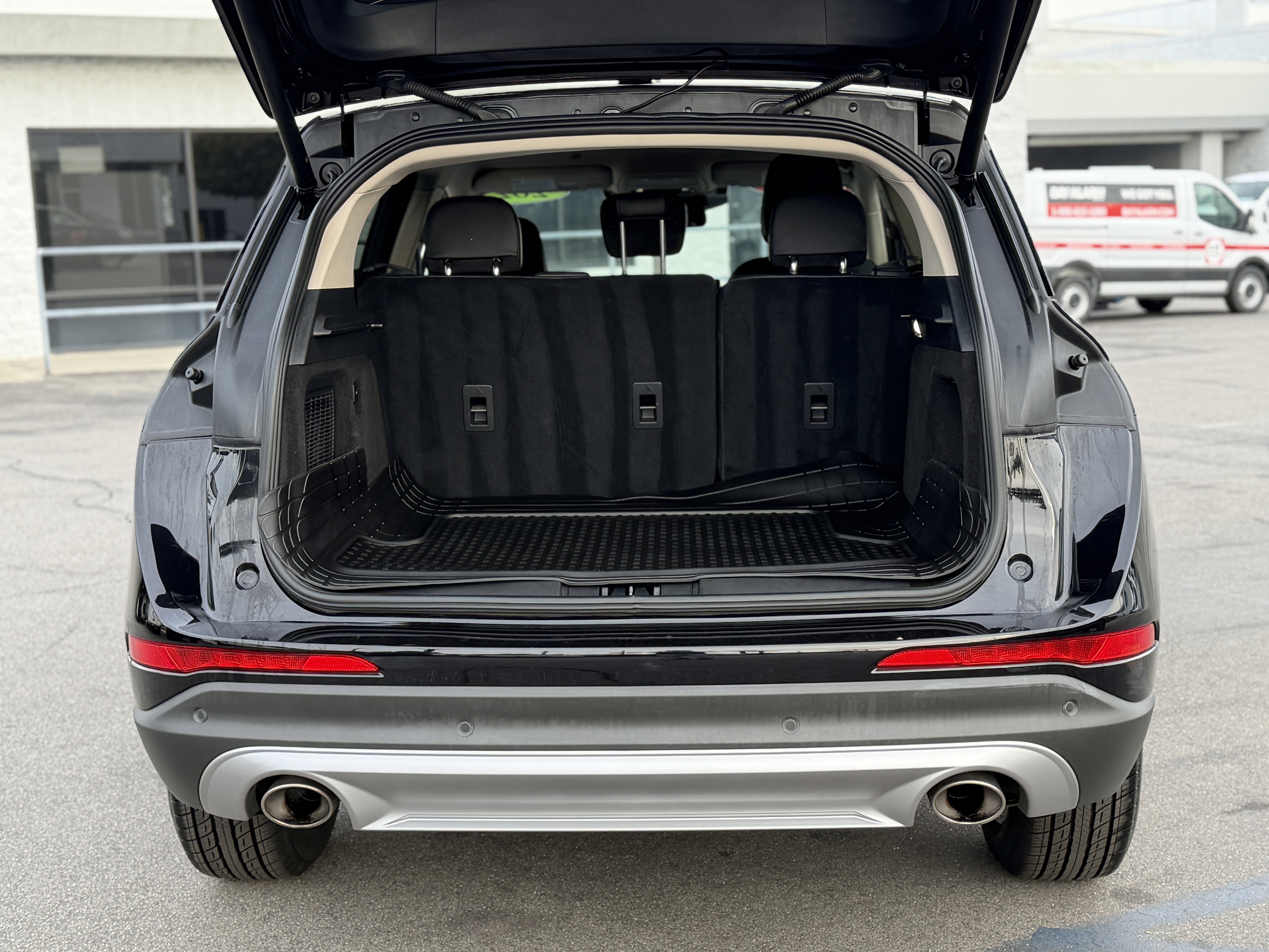 Certified 2023 Lincoln Corsair FWD image 9