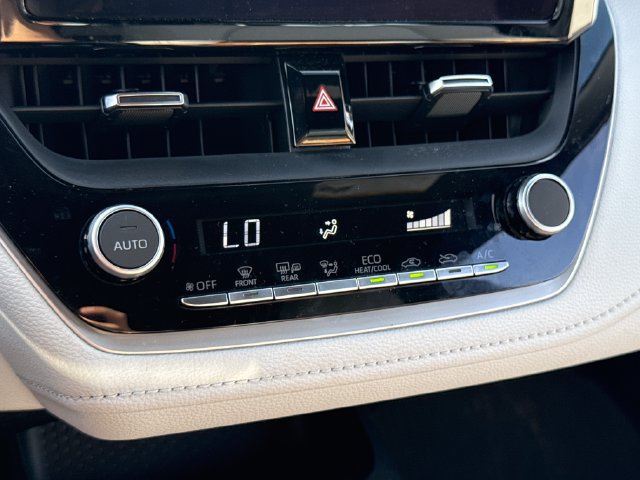 Certified 2025 Toyota Corolla SE FWD image 32