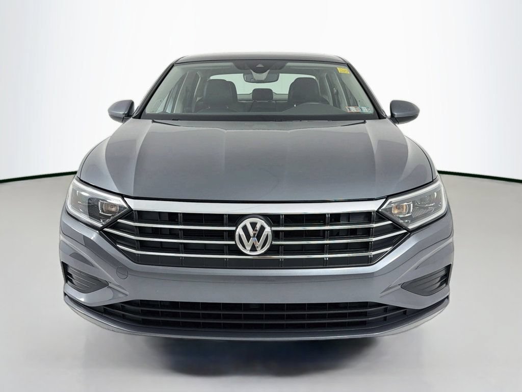 Used 2021 Volkswagen Jetta SEL FWD image 2