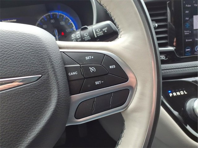 Used 2020 Chrysler Pacifica Limited image 15