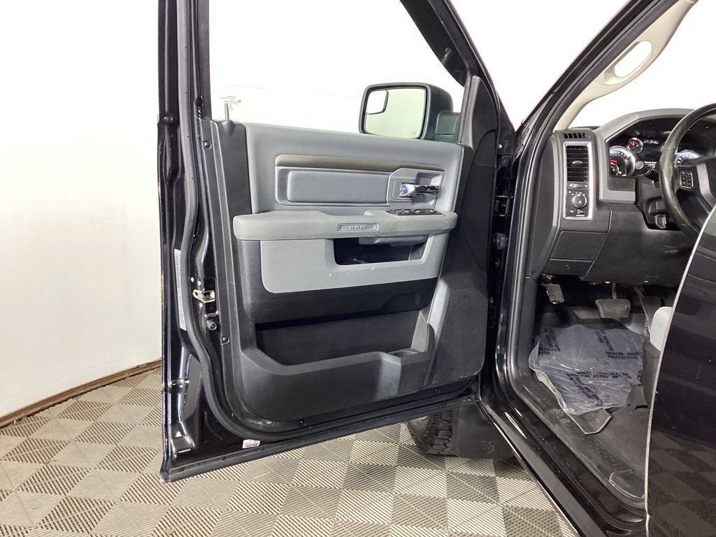 Used 2018 RAM 1500 Big Horn AWD/4WD image 14
