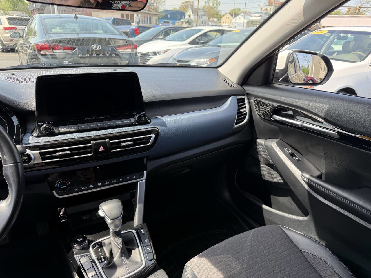 Used 2022 Kia Seltos Nightfall Edition AWD/4WD image 12