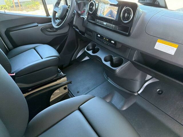 New 2026 Mercedes-Benz Sprinter 2500 image 15