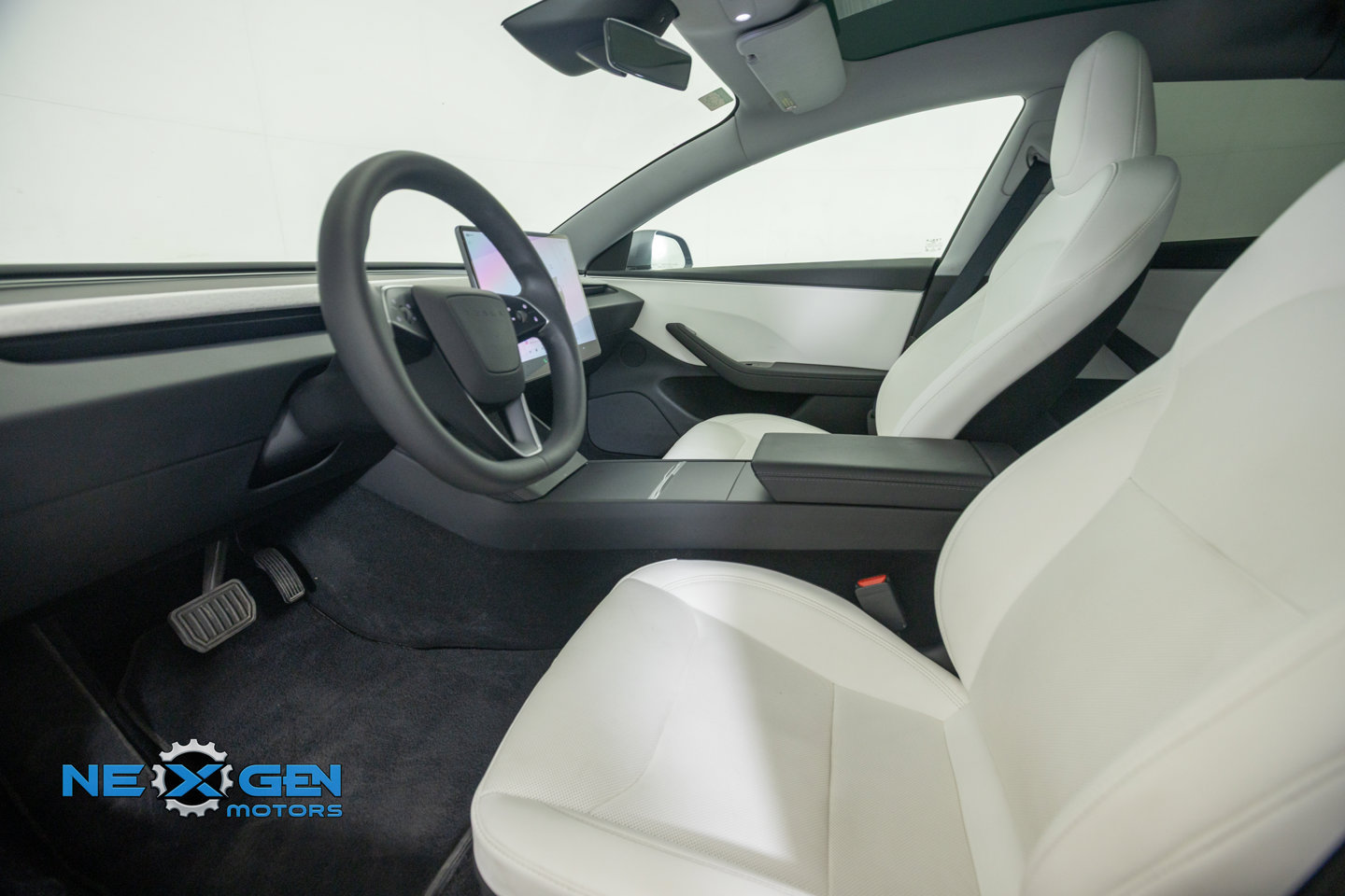 Used 2025 Tesla Model 3 Long Range AWD/4WD image 11