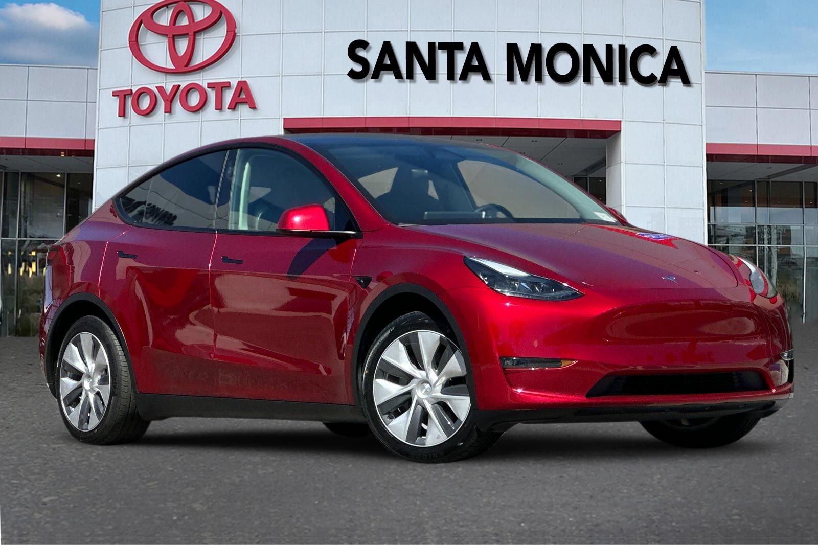 Used 2024 Tesla Model Y Long Range AWD/4WD video 2