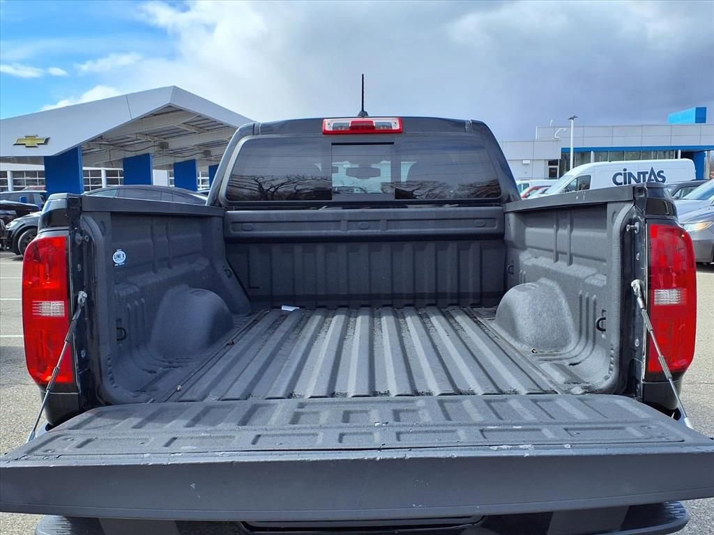 Used 2017 Chevrolet Colorado Z71 image 10