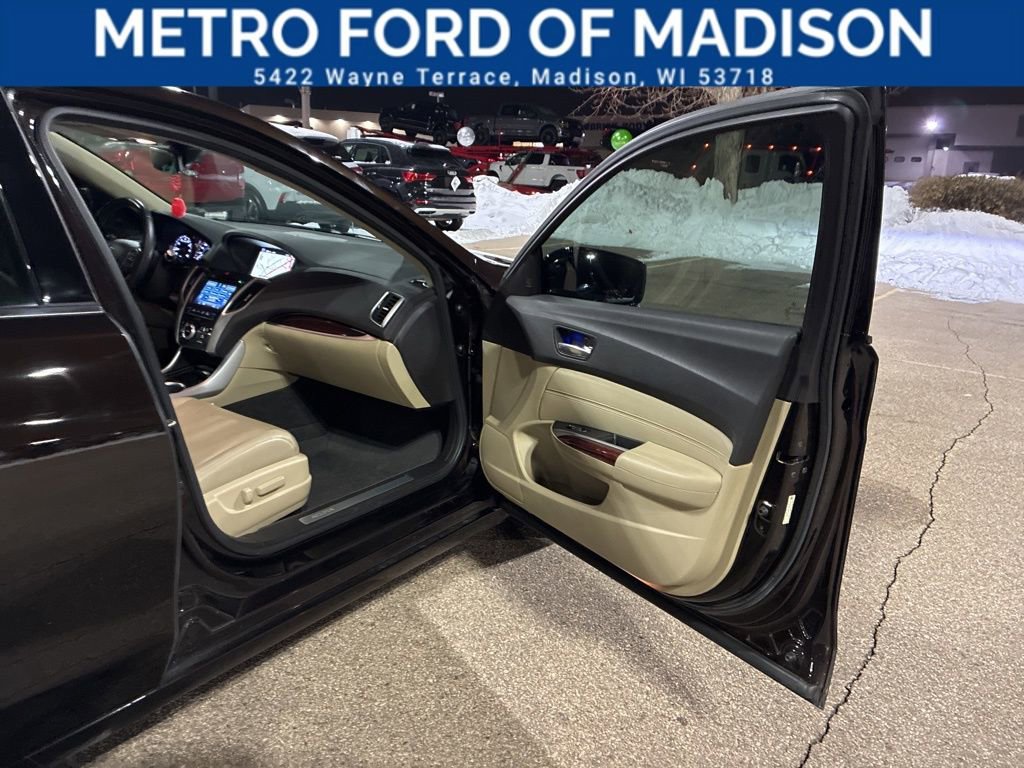 Used 2016 Acura TLX V6 w/ Technology Package image 39