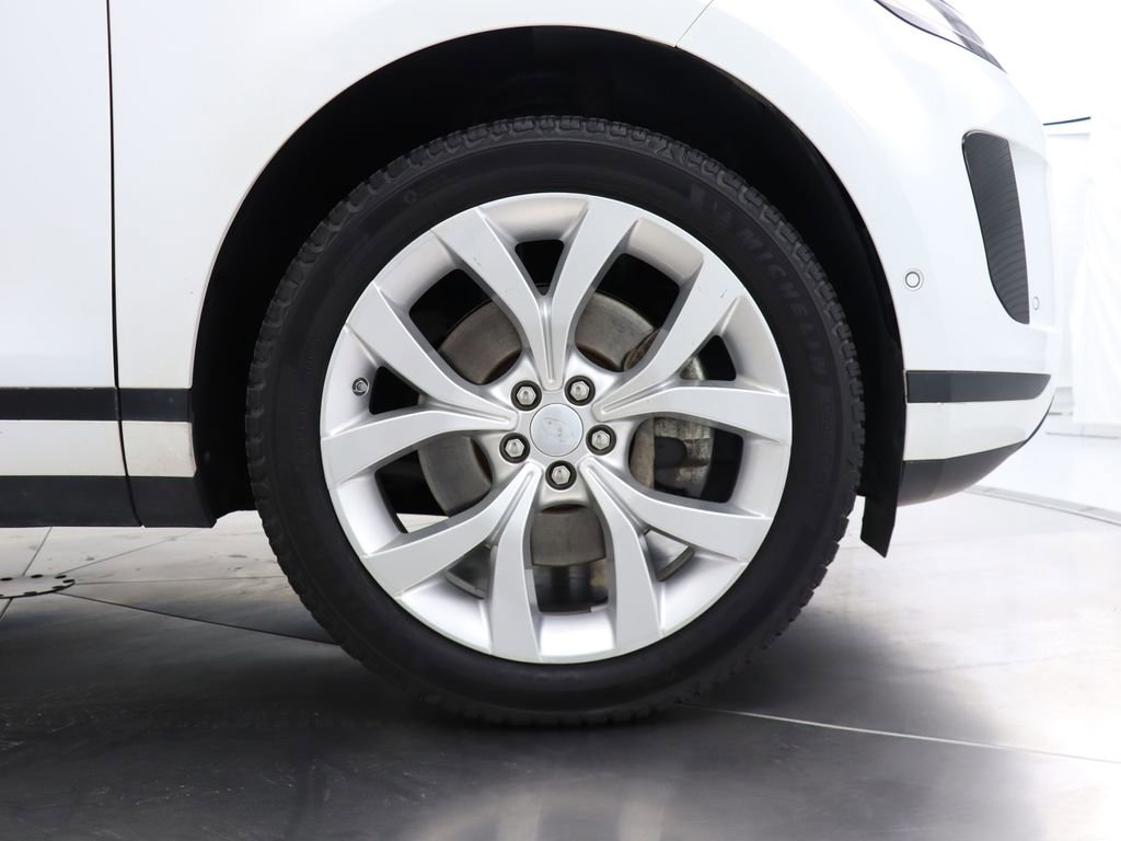 Used 2020 Land Rover Range Rover Evoque SE image 42