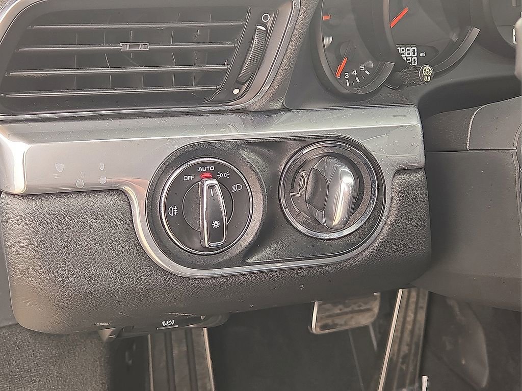 Used 2019 Porsche 911 Carrera image 22