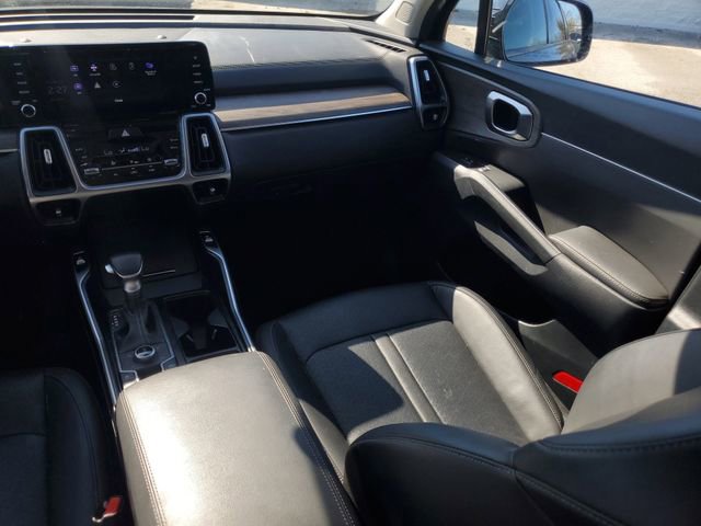 Used 2023 Kia Sorento X-Line EX image 16