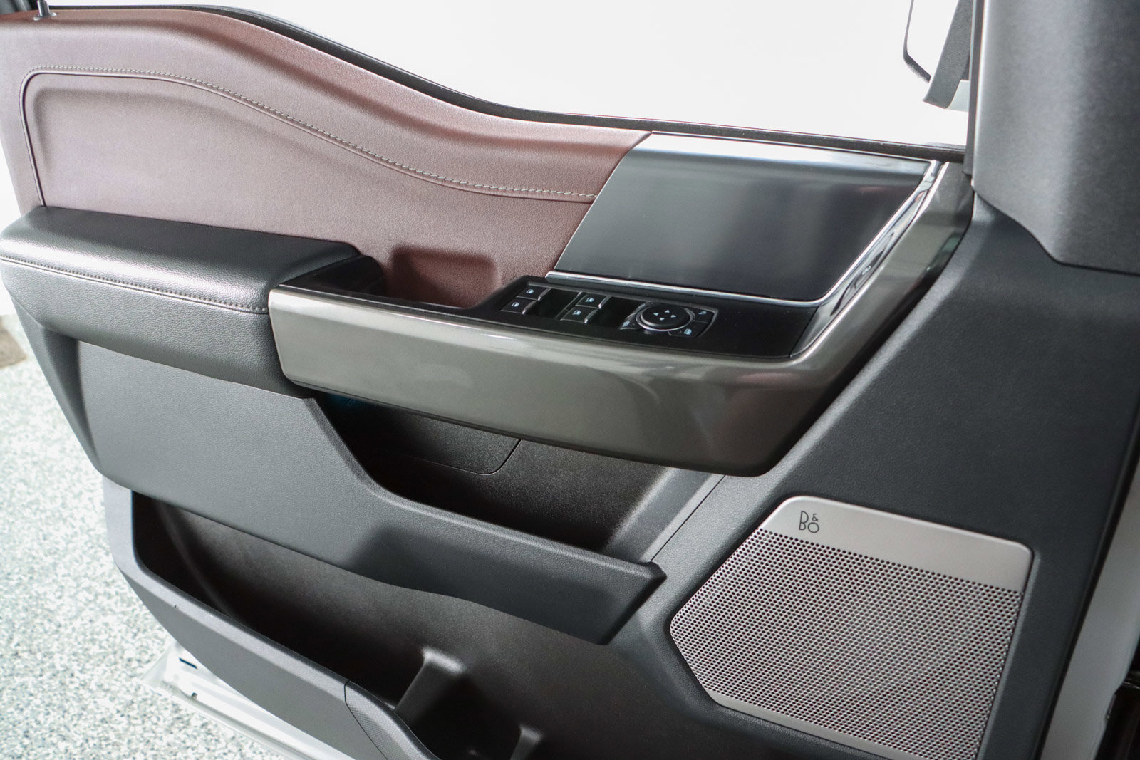 Used 2023 Ford F150 Lariat w/ Equipment Group 502A High image 25