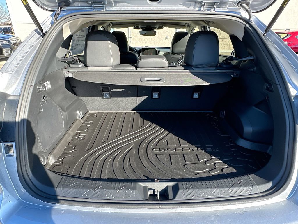 New 2026 Subaru Crosstrek 2.5i Limited w/ Crosstrek Mirror Package image 32