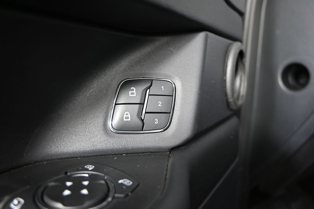 Used 2021 Ford Expedition Max Platinum AWD/4WD image 21