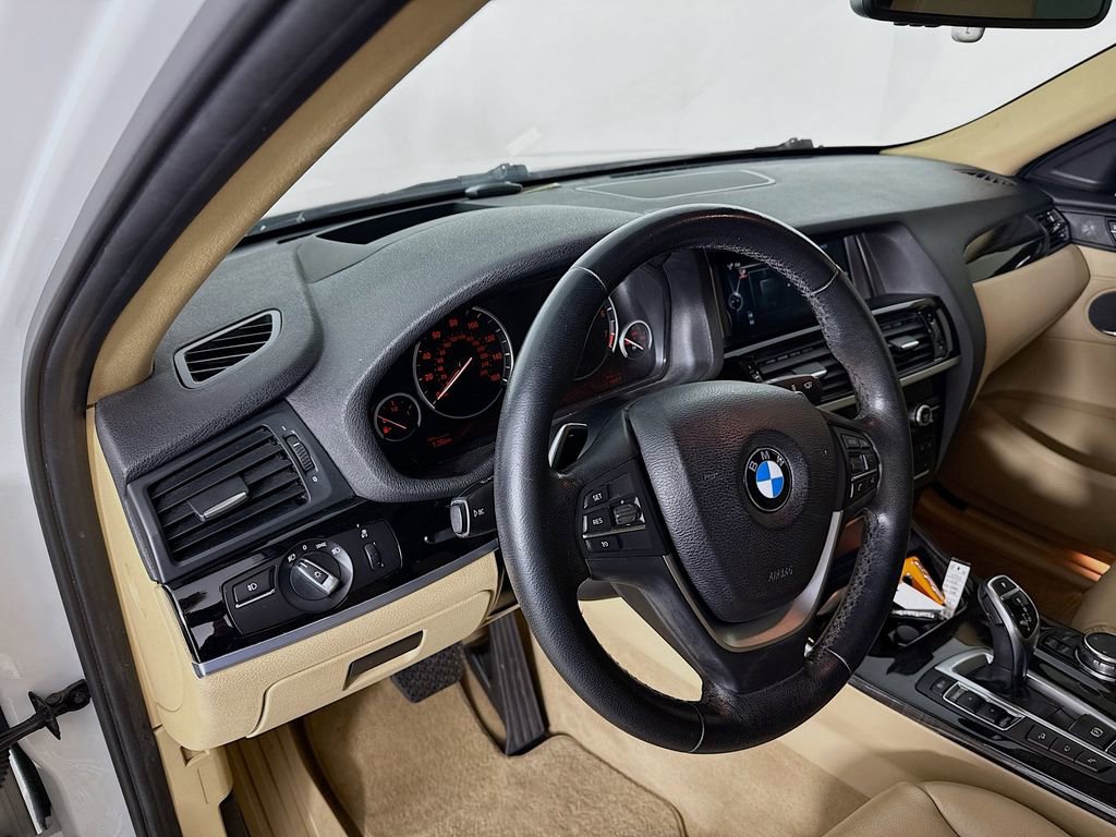 Used 2016 BMW X4 xDrive28i AWD/4WD image 4