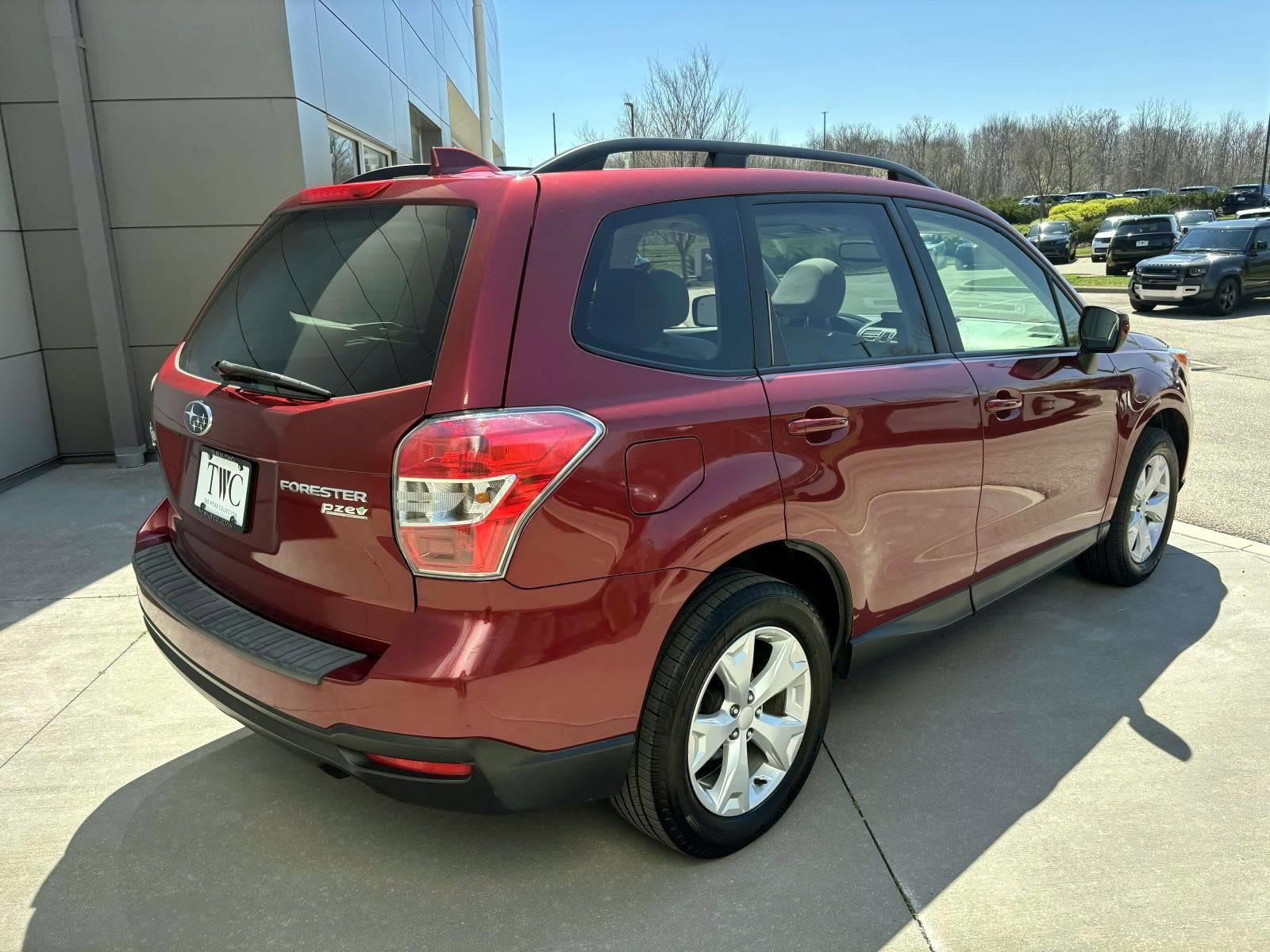 Used 2016 Subaru Forester 2.5i Premium w/ Popular Package #2 image 5