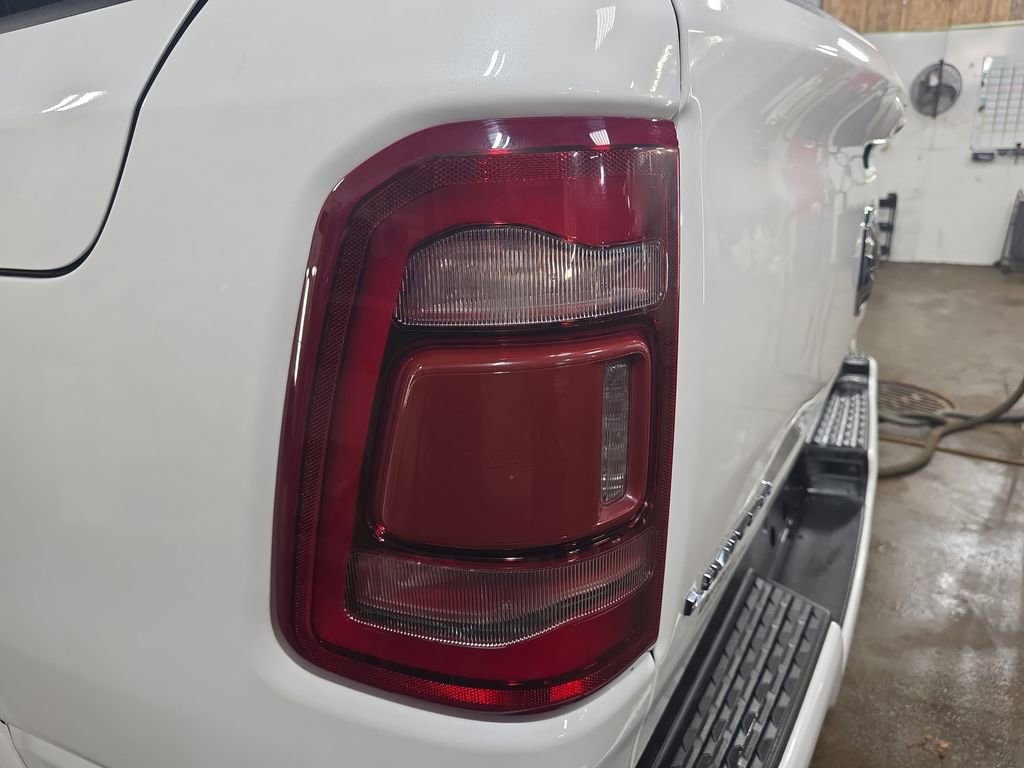 Used 2024 RAM 1500 Limited AWD/4WD image 35