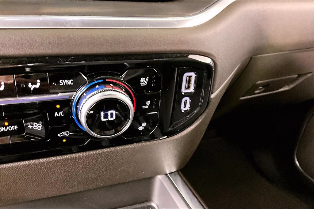 Certified 2026 GMC Sierra 1500 SLT w/ SLT Premium Plus Package AWD/4WD image 16