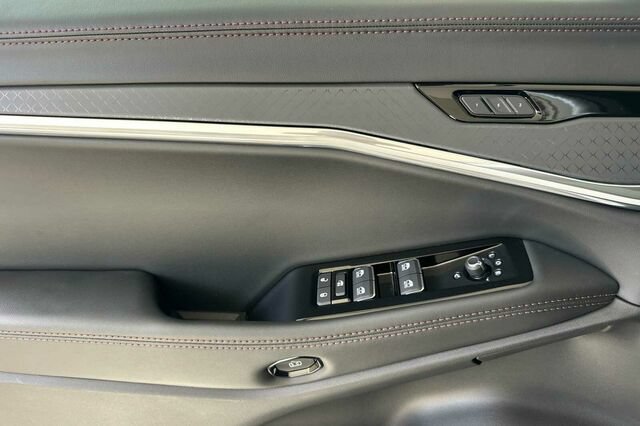 New 2025 Jeep Wagoneer S Limited AWD/4WD image 8