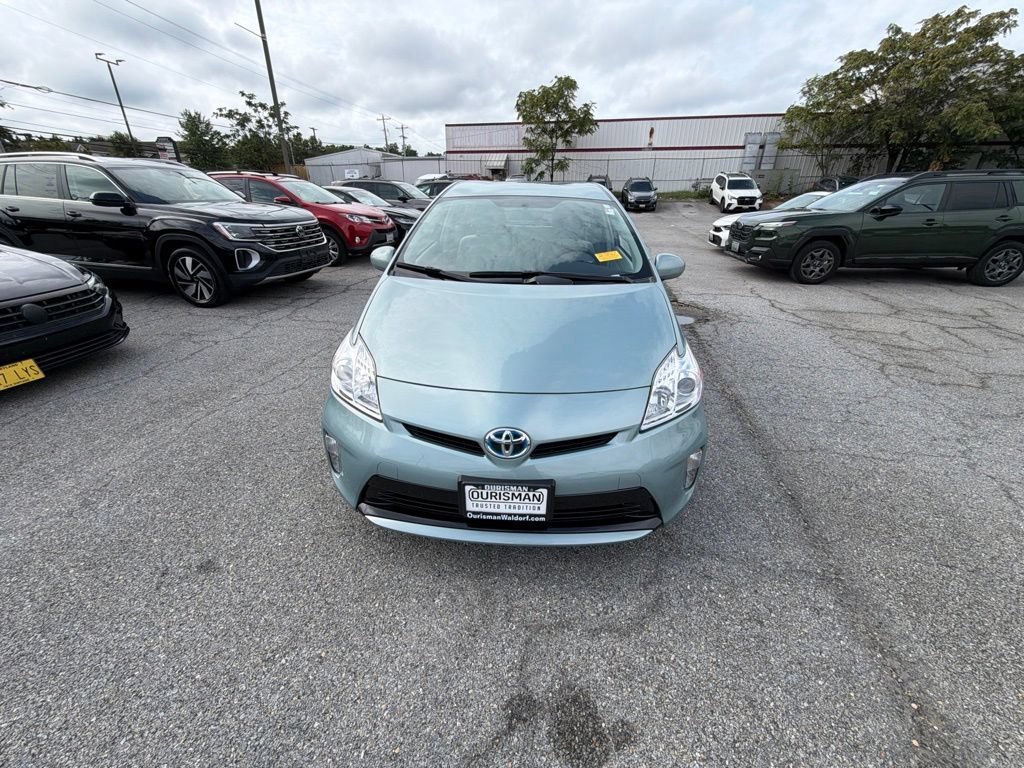 Used 2015 Toyota Prius Three FWD image 2