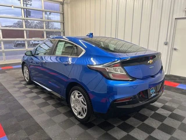 Used 2018 Chevrolet Volt Premier w/ Driver Confidence II Package FWD image 5