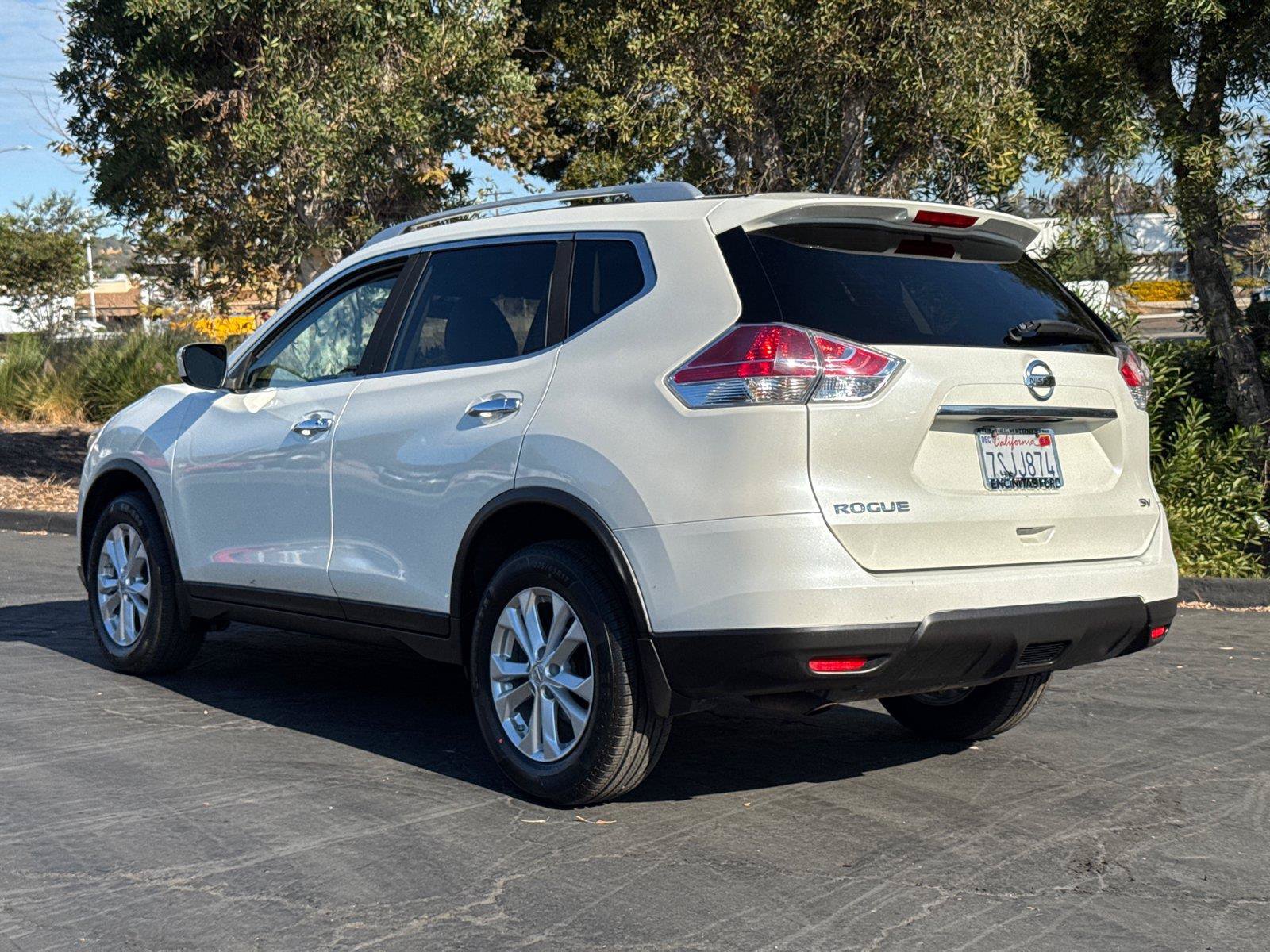 Used 2016 Nissan Rogue SV FWD image 9