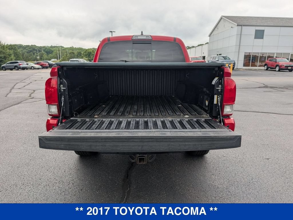 Used 2017 Toyota Tacoma TRD Off-Road AWD/4WD image 28