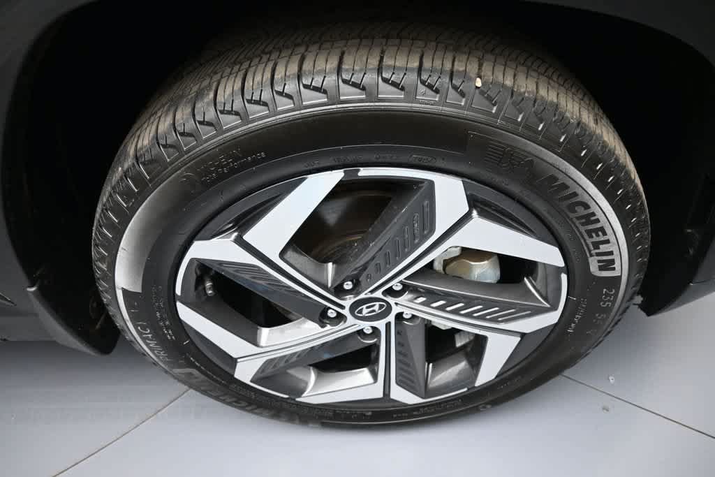 Certified 2024 Hyundai Tucson Limited AWD/4WD image 13